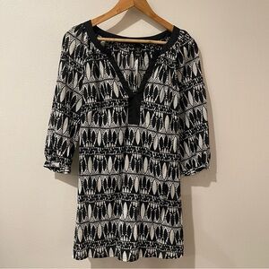 NWT H&M Women’s Black and White Patterned Blouse Size 6